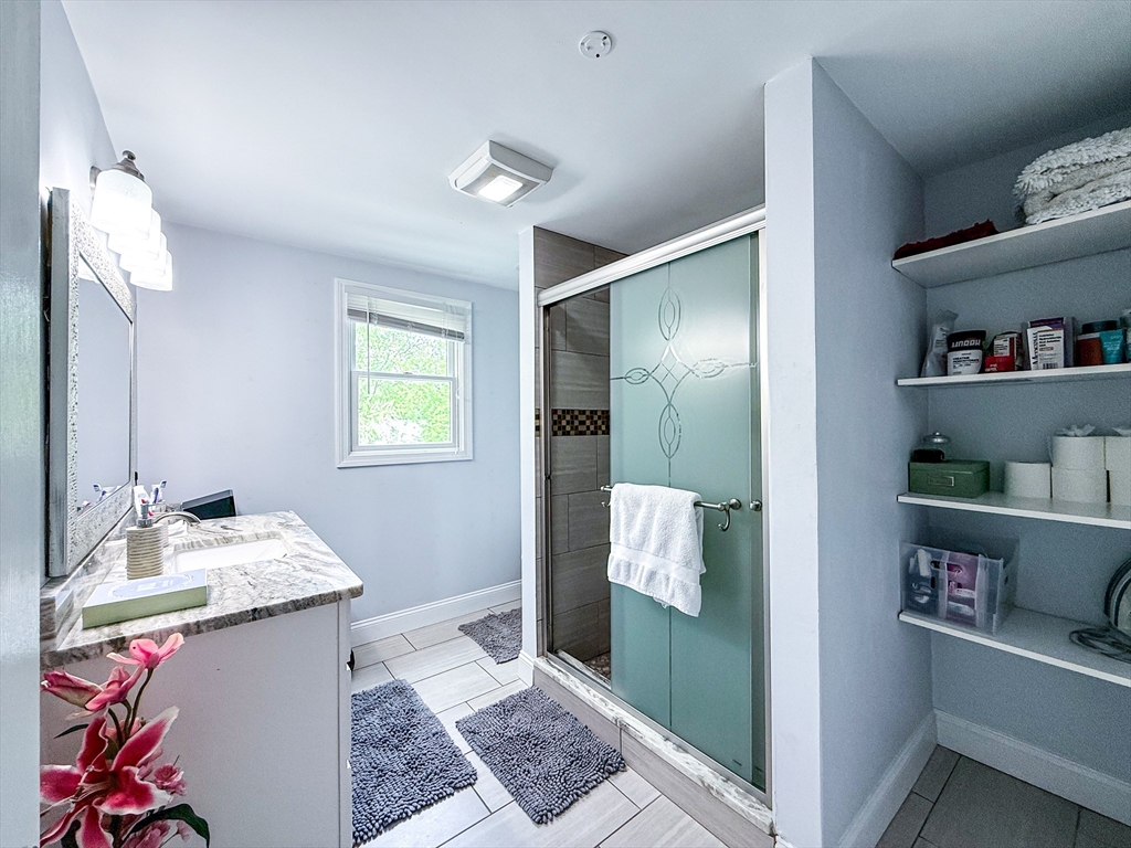 31 Jefferson Road Northborough, MA 01532 - Photo 16 of 42