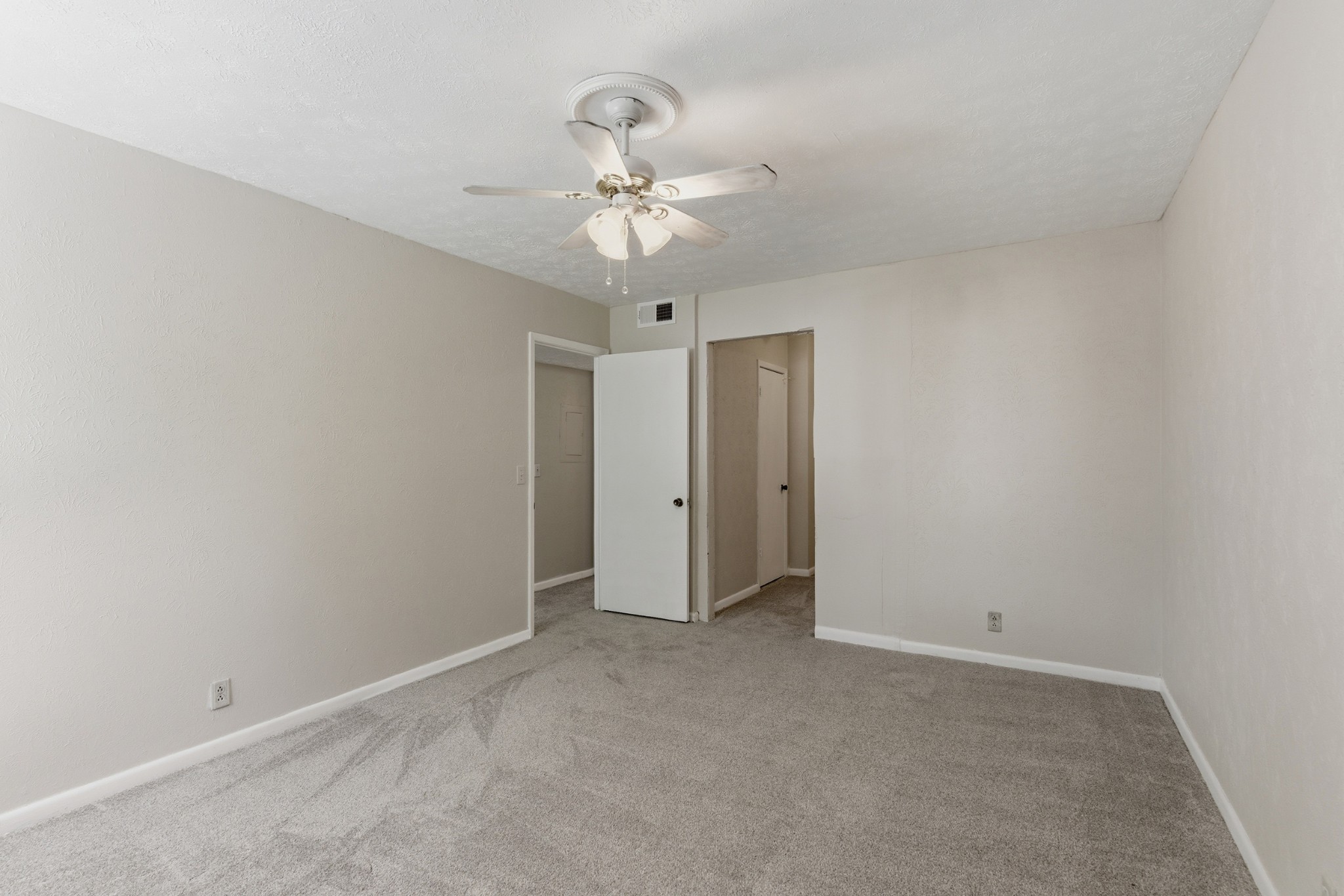 810 Bellevue Road, Unit 202 Nashville, TN 37221 - Photo 12 of 17 a view of an empty room