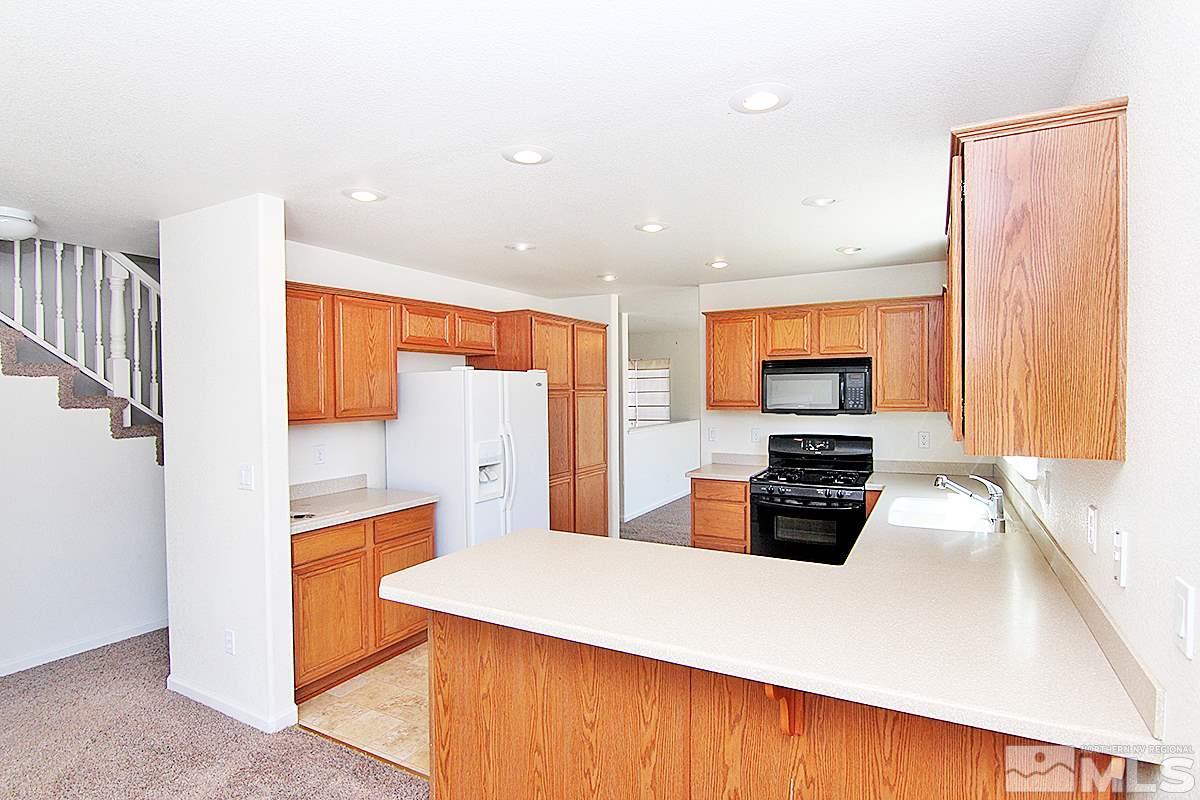 18234 Pin Oak Court Reno, NV 89508 - Photo 6 of 27 Photo 6