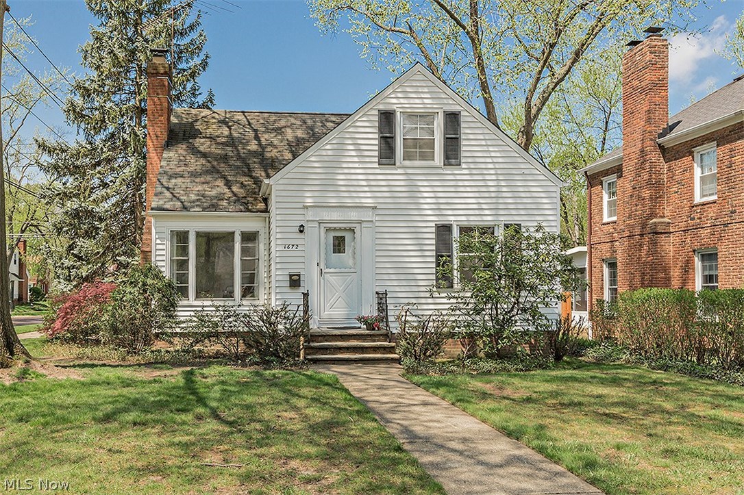 1672 Oakmount Road South Euclid, OH 44121 - Photo 2 of 30 Welcome to 1672 Oakmount Road! This a charming house and a fun neighborhood!