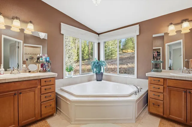 $850,000 | 23612 North Hatch Road, Colbert, WA 99005