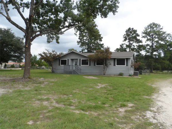 $2,050 | 2283 McCaleb Road, Montgomery, TX 77316