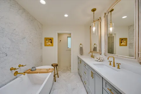 $1,900,000 | 4104 Tablerock Drive, Austin, TX 78731