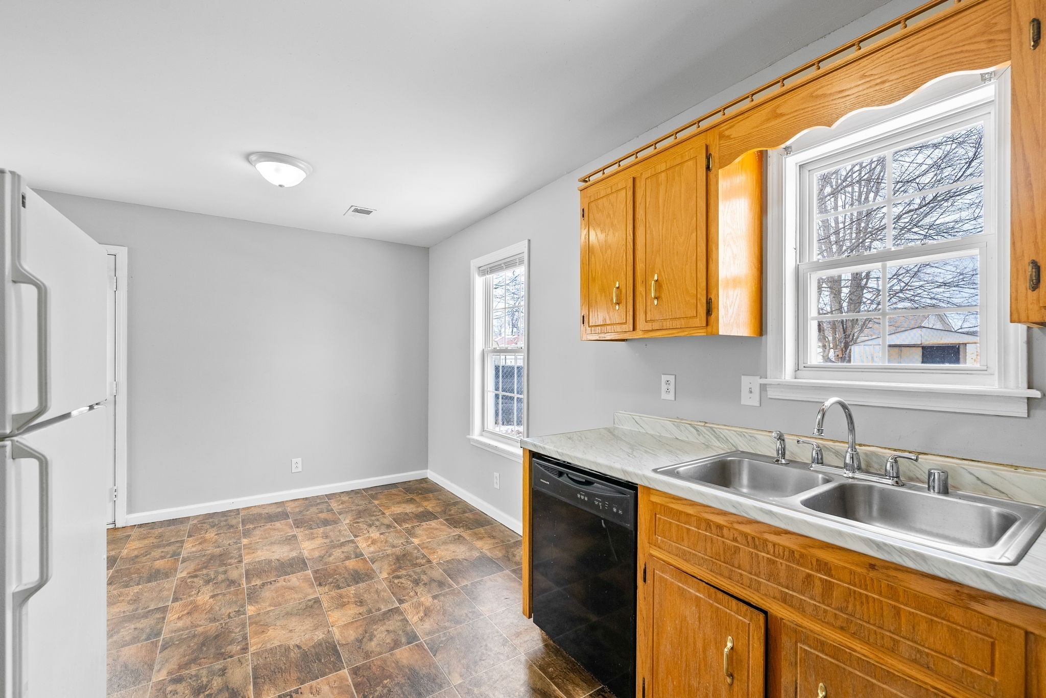 1042 Shadow Ridge Avenue Oak Grove, KY 42262 - Photo 10 of 28