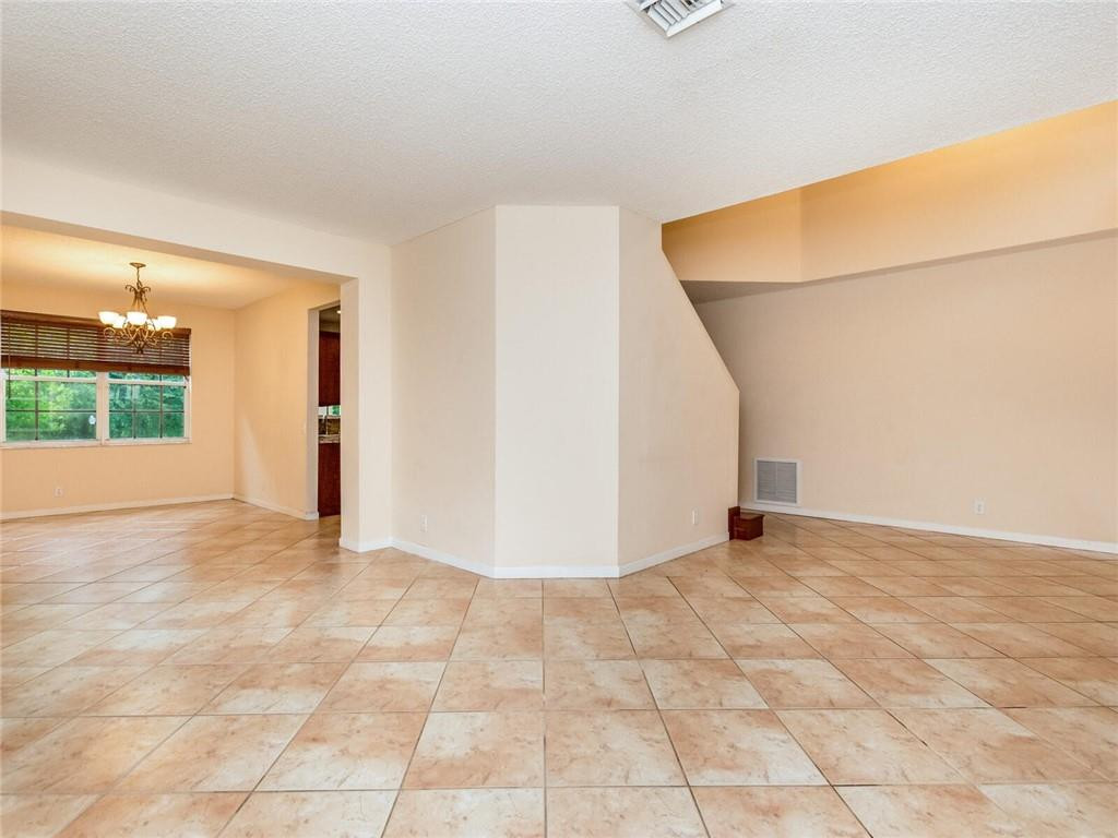 4465 Fox Ridge Drive Weston, FL 33331 - Photo 13 of 66 Photo 13