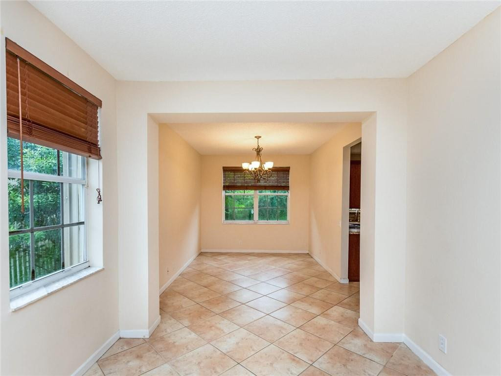 4465 Fox Ridge Drive Weston, FL 33331 - Photo 14 of 66 Photo 14