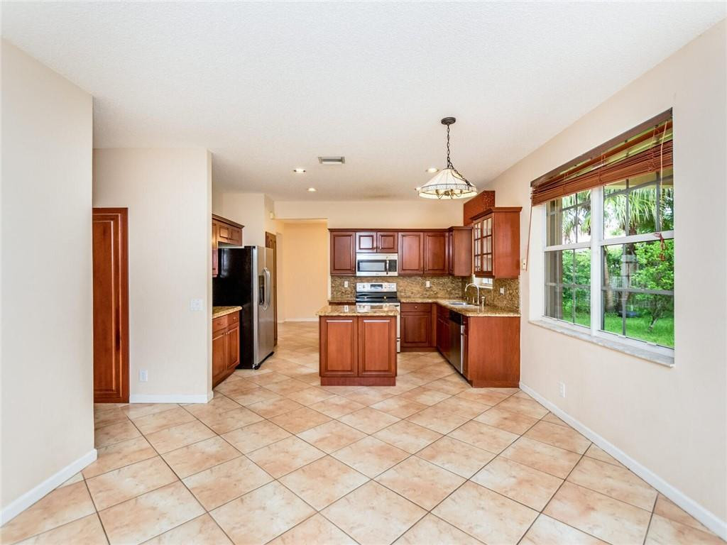 4465 Fox Ridge Drive Weston, FL 33331 - Photo 17 of 66 Photo 17