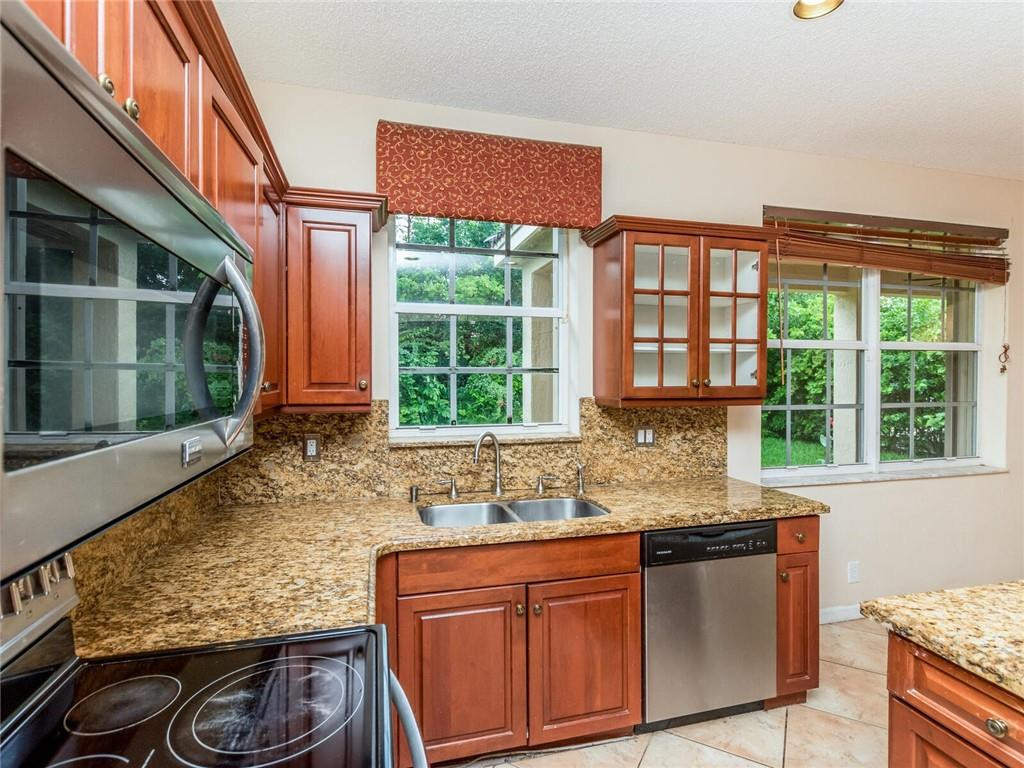 4465 Fox Ridge Drive Weston, FL 33331 - Photo 22 of 66 Photo 22