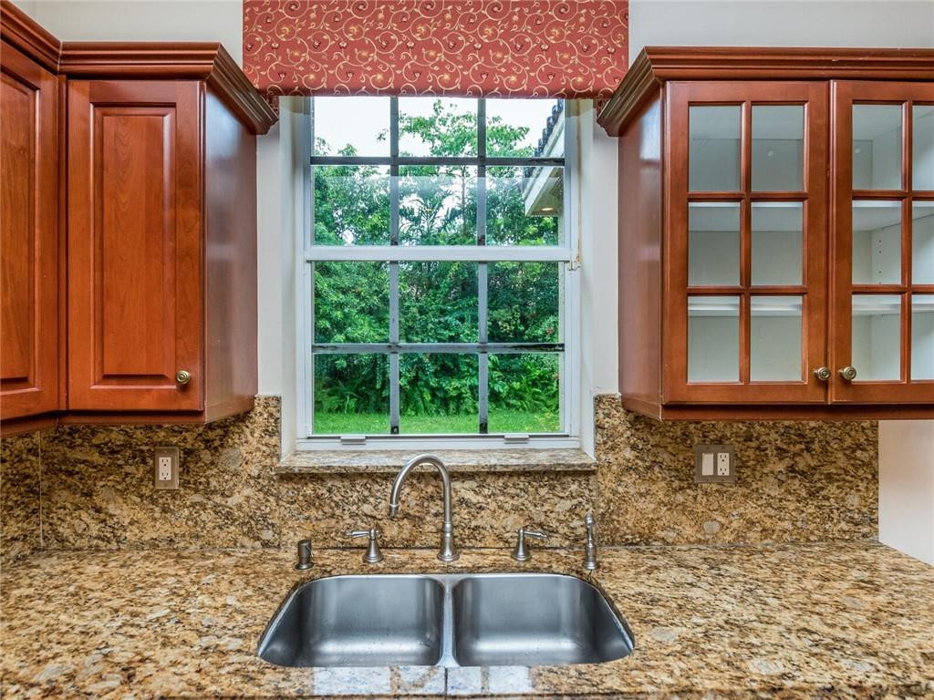 4465 Fox Ridge Drive Weston, FL 33331 - Photo 23 of 66 Photo 23