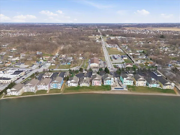 $585,000 | 13244 East Lakeshore Drive, Unit B202, Cedar Lake, IN 46303