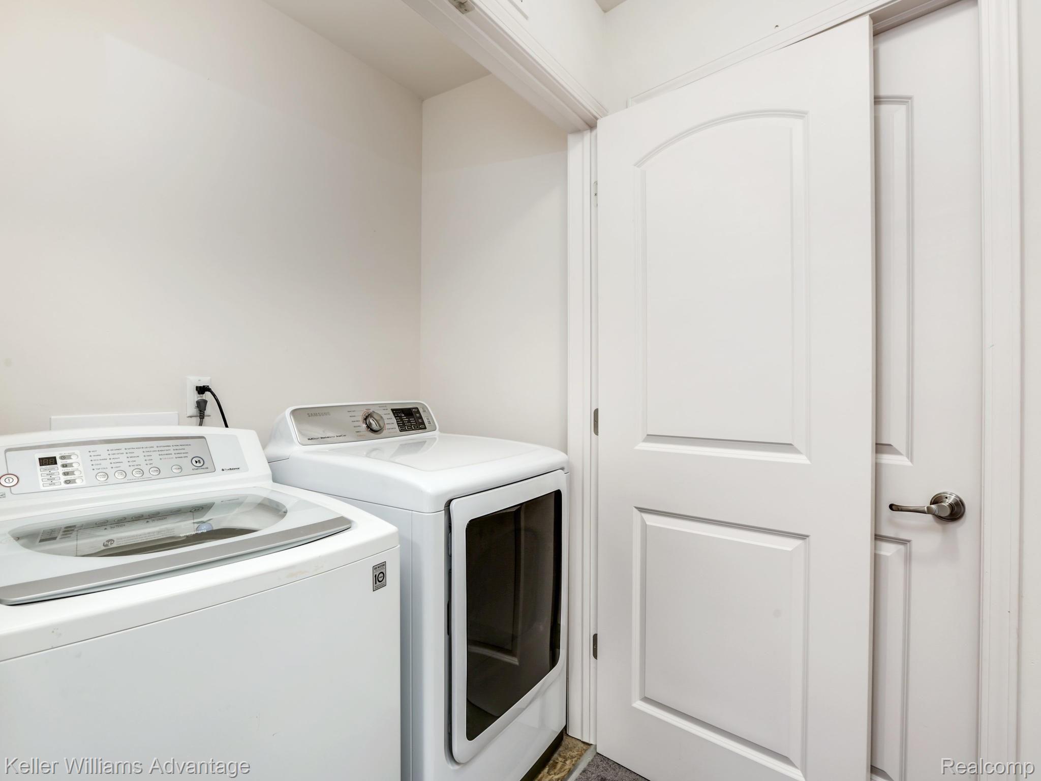 3518 South Rochester Road Royal Oak, MI 48073 - Photo 23 of 36 3518 Rochester Rd Royal Oak MI-018-026-3518 Rochester Road Royal-MLS_Size.jpg