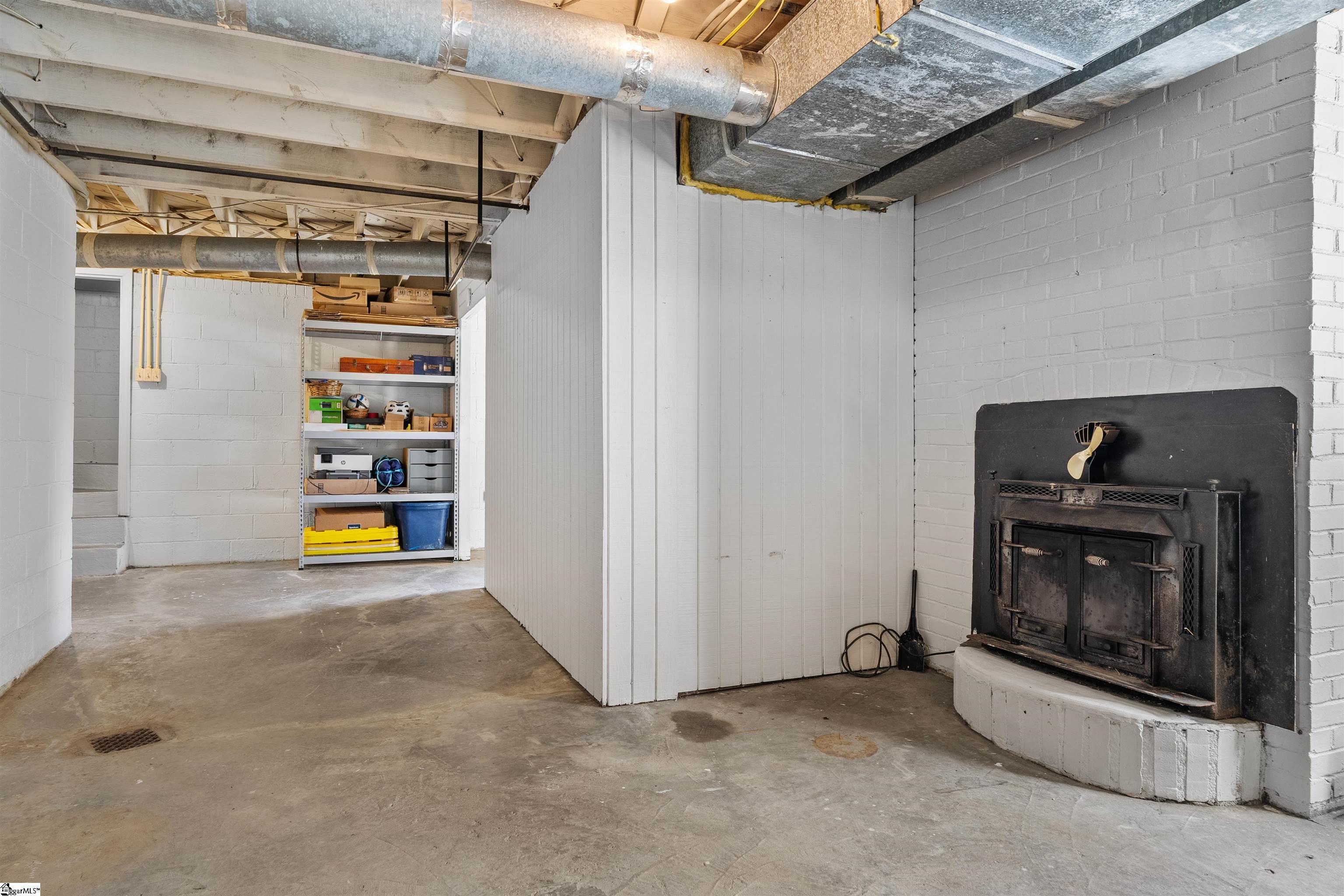 205 Pine Street Extension Greer, SC 29651 - Photo 25 of 42