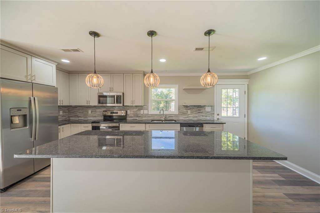 204 Webb Road Lexington, NC 27295 - Photo 4 of 16 Gallery Image 4