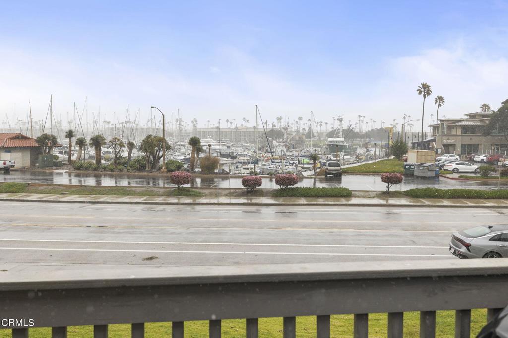 3464 Sunset Lane Oxnard, CA 93035 - Photo 12 of 46