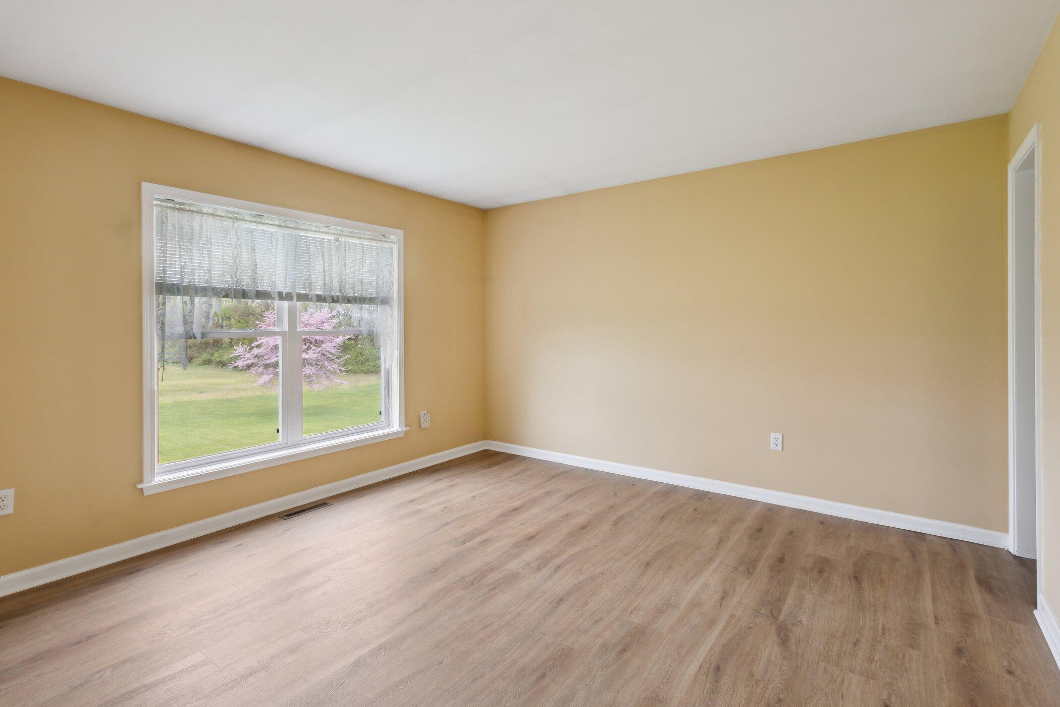 10607 22 Mile Road Marshall, MI 49068 - Photo 20 of 47 10607-22-Mile-Rd-Marshall-MI-49068-Windo