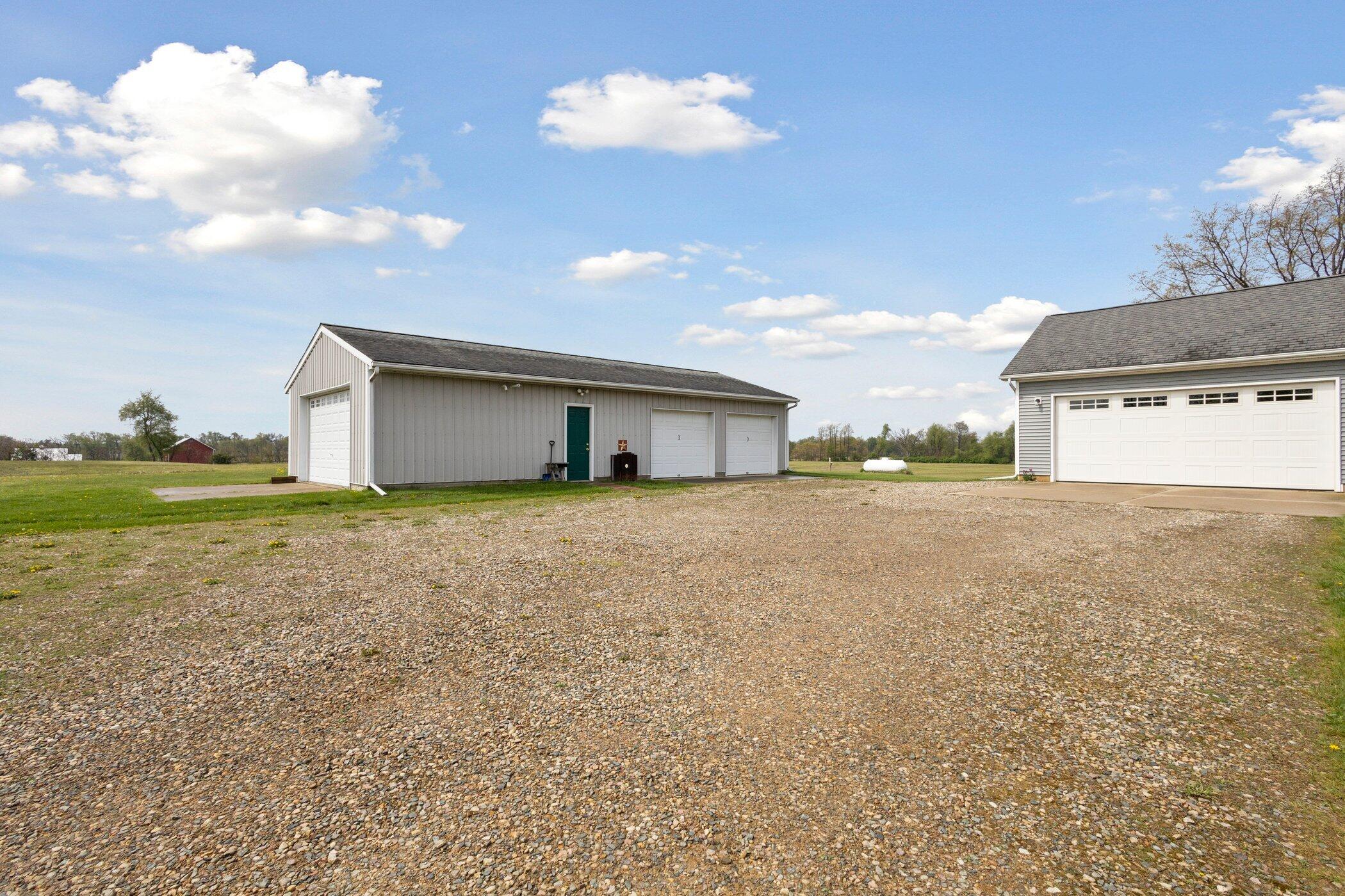 10607 22 Mile Road Marshall, MI 49068 - Photo 33 of 47 10607-22-Mile-Rd-Marshall-MI-49068-Windo