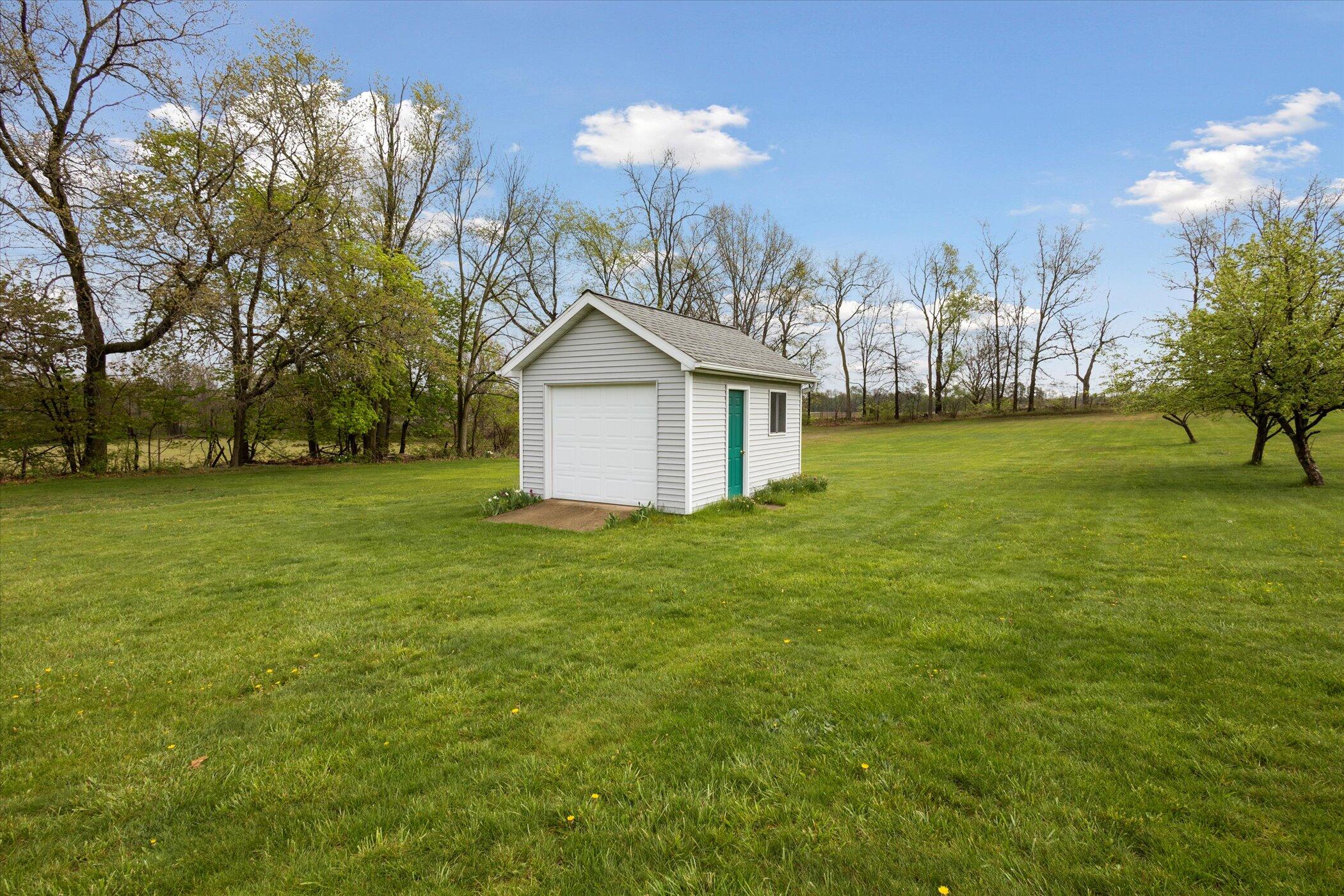 10607 22 Mile Road Marshall, MI 49068 - Photo 36 of 47 43-10607-22-Mile-Rd-Marshall-MI-49068-Wi