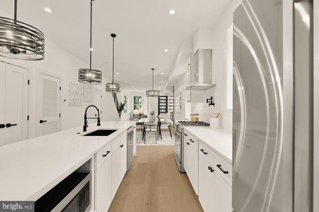 $1,250,000 | 2035 North Capitol Street Northeast, Washington, DC 20002