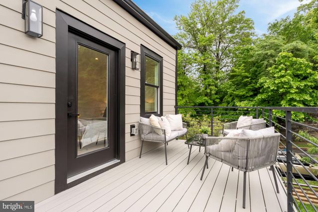 $1,250,000 | 2035 North Capitol Street Northeast, Washington, DC 20002