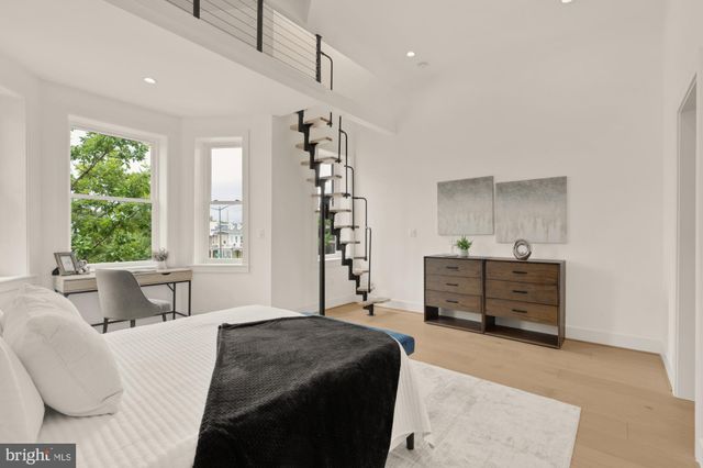 $1,250,000 | 2035 North Capitol Street Northeast, Washington, DC 20002