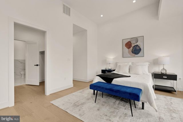 $1,250,000 | 2035 North Capitol Street Northeast, Washington, DC 20002