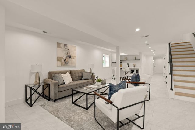 $1,250,000 | 2035 North Capitol Street Northeast, Washington, DC 20002