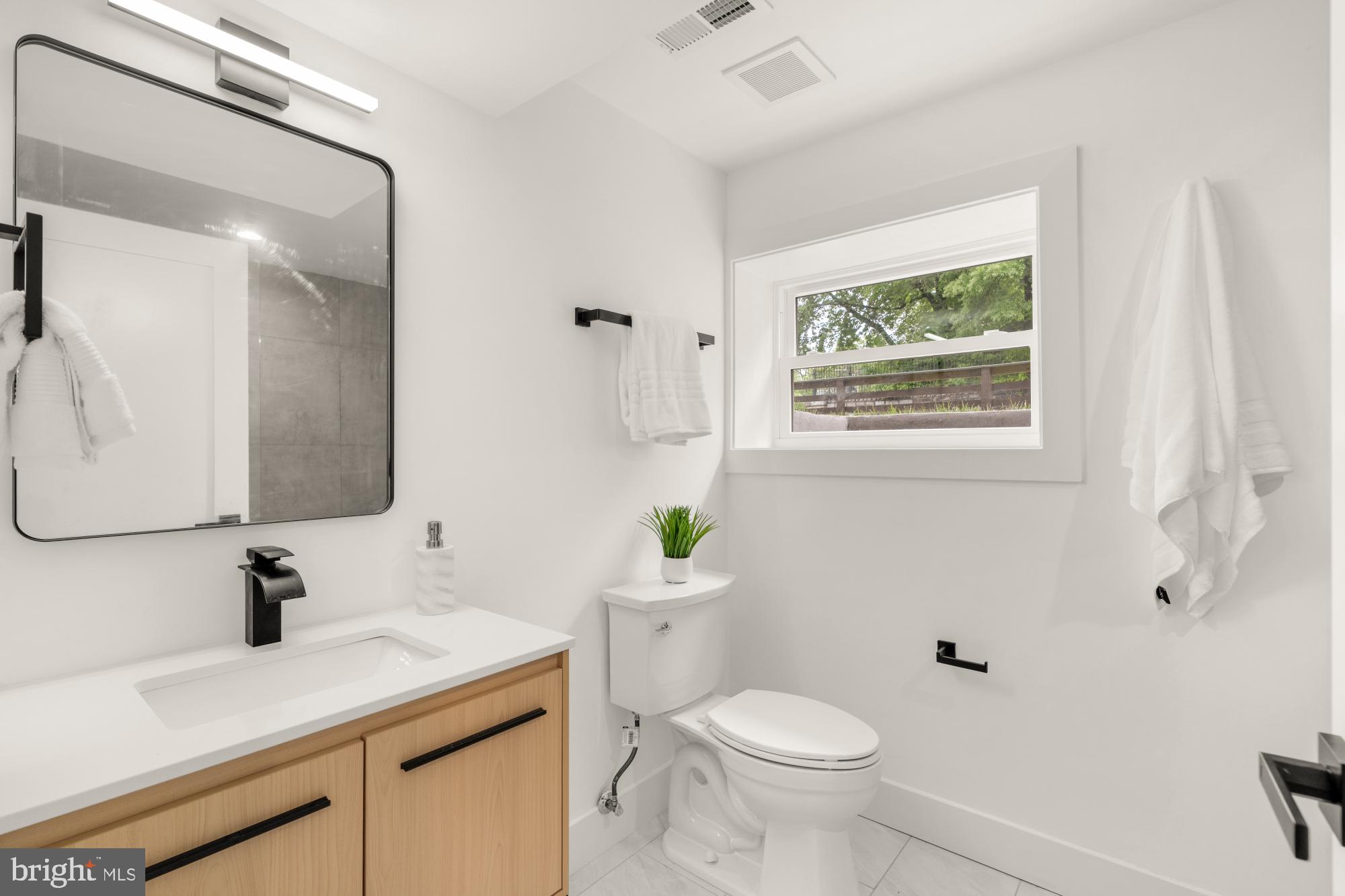 2035 North Capitol Street Northeast Washington, DC 20002 - Photo 51 of 61