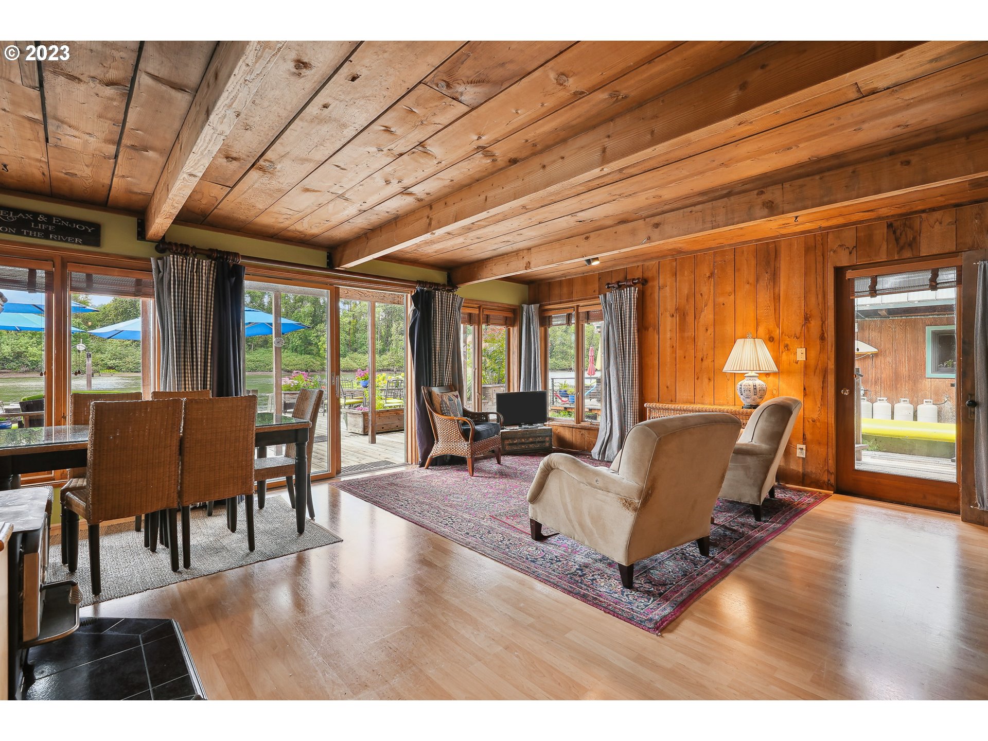 15500 Northwest Ferry Road, Unit 2 Portland, OR 97231 - Photo 12 of 46 Living Room