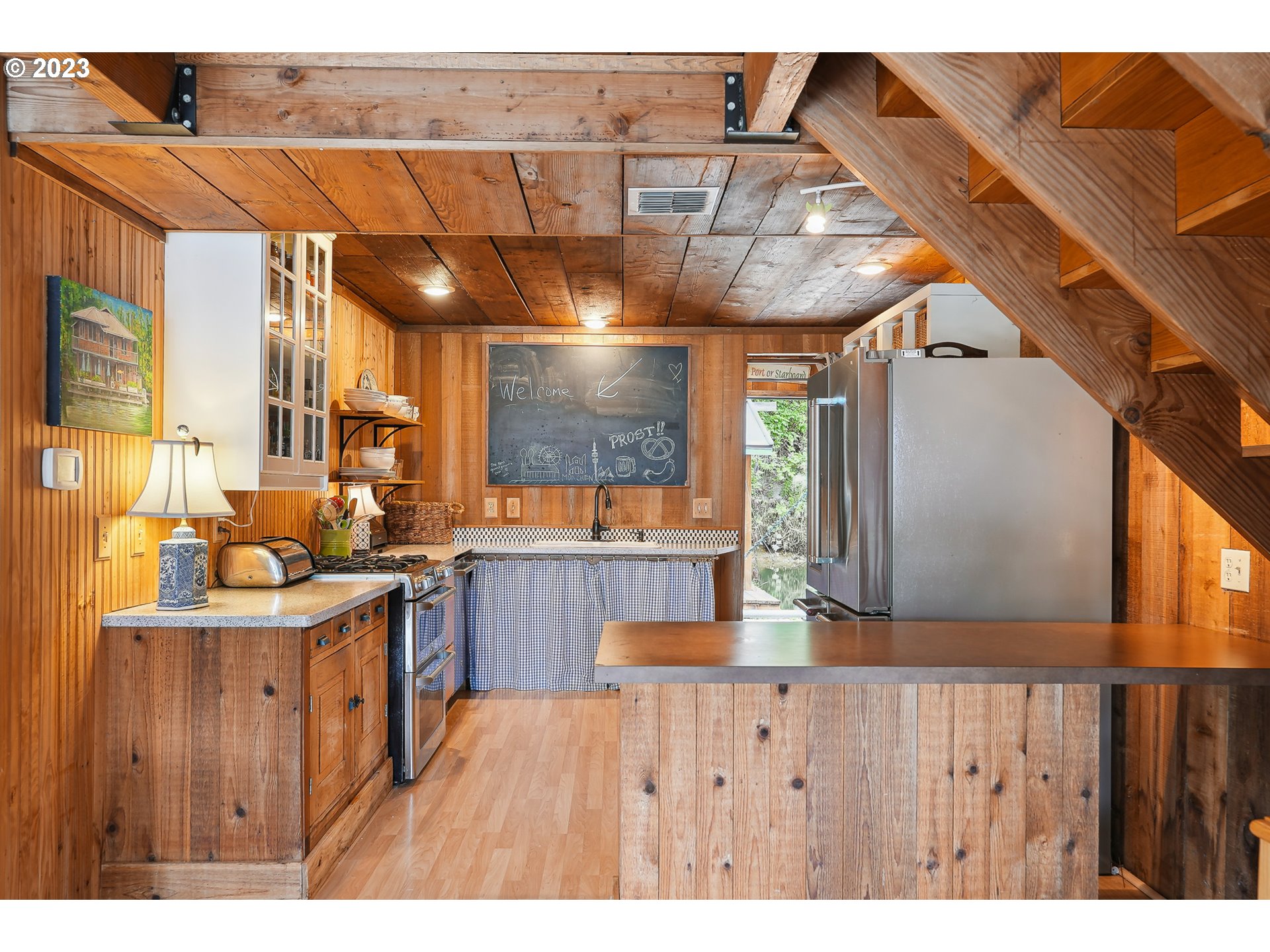 15500 Northwest Ferry Road, Unit 2 Portland, OR 97231 - Photo 7 of 46 Kitchen