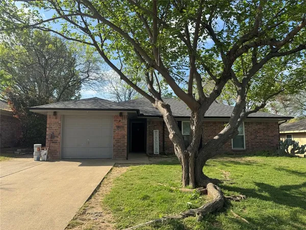 $2,000 | 8511 Santa Rosa Drive, Frisco, TX 75033