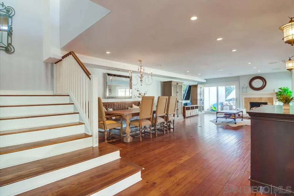 40 Bahama Bend Coronado, CA 92118 - Photo 17 of 36 a living room with furniture and wooden floor