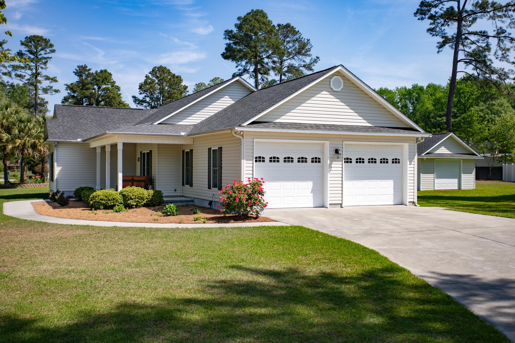 3200 Bryant Street Loris, SC 29569 - Photo 2 of 39