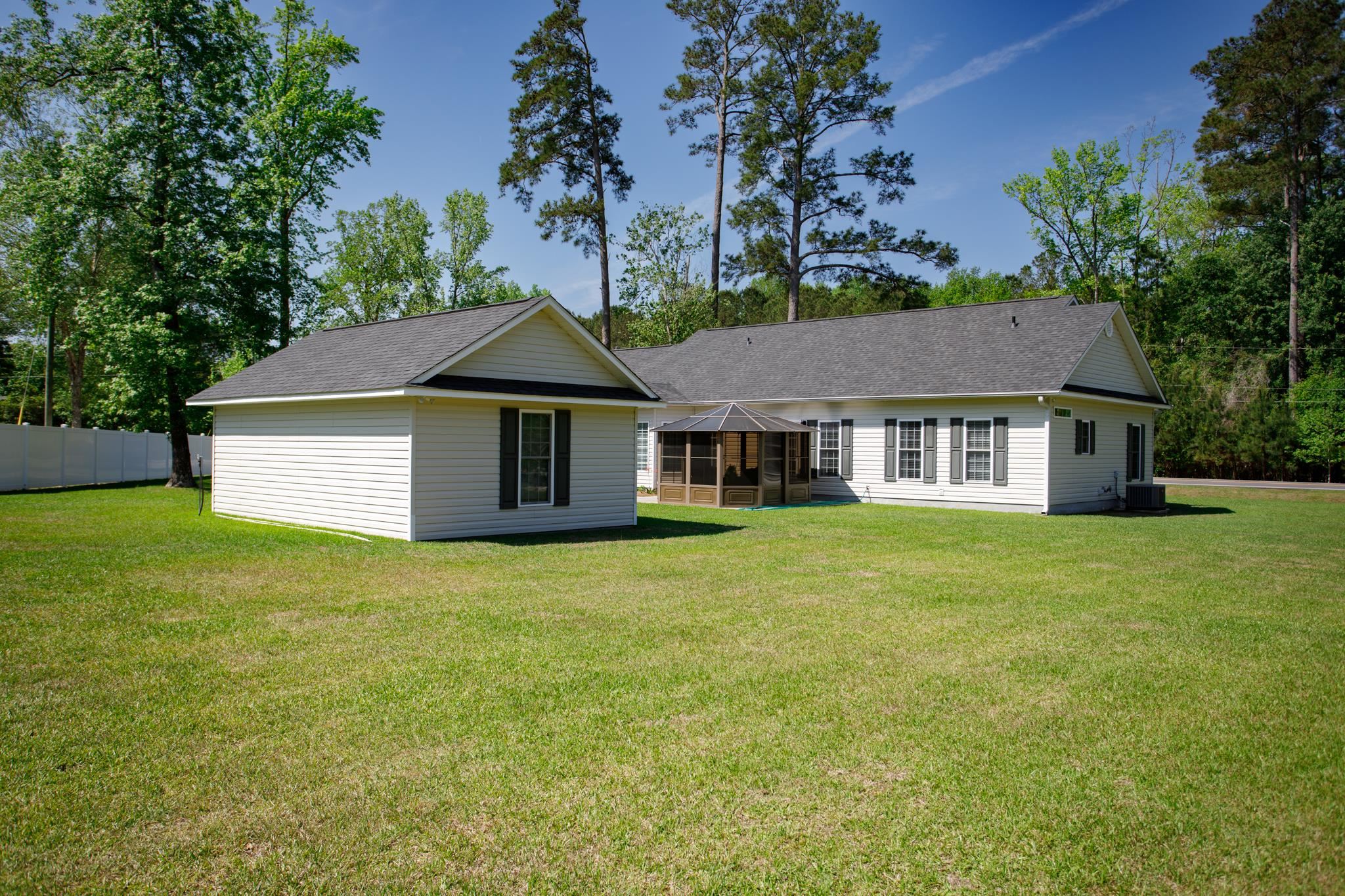 3200 Bryant Street Loris, SC 29569 - Photo 8 of 39