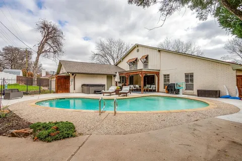 $1,199,000 | 3928 Stonehenge Road, Fort Worth, TX 76109