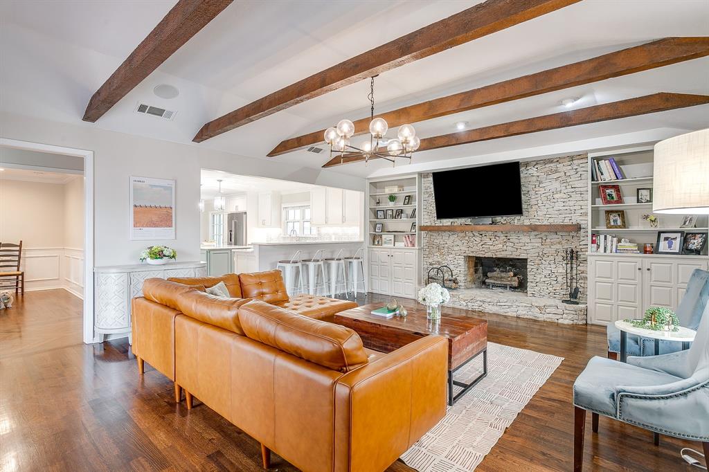 3928 Stonehenge Road Fort Worth, TX 76109 - Photo 5 of 38