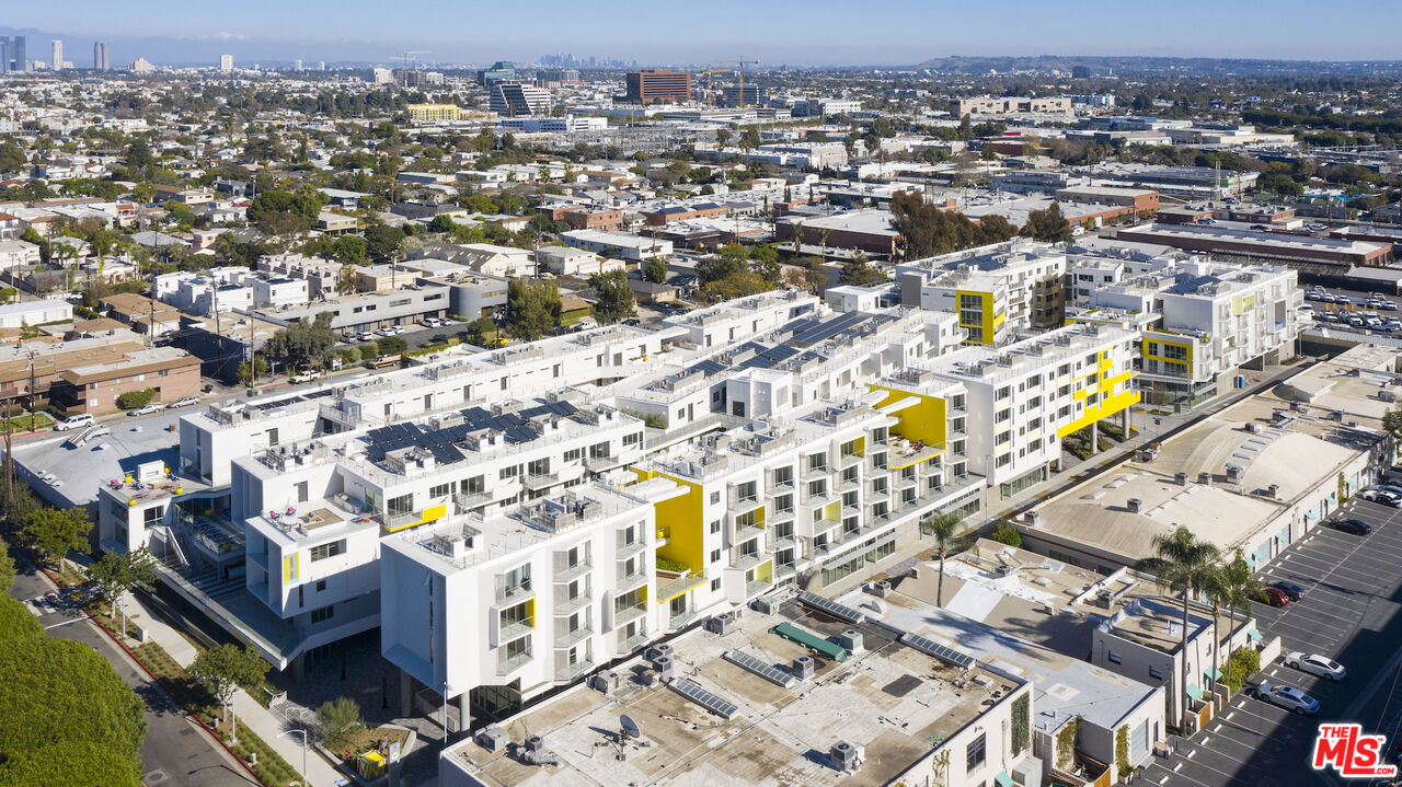 2929 Pennsylvania Avenue, Unit 111 Santa Monica, CA 90404 - Photo 28 of 28 an aerial view of a city