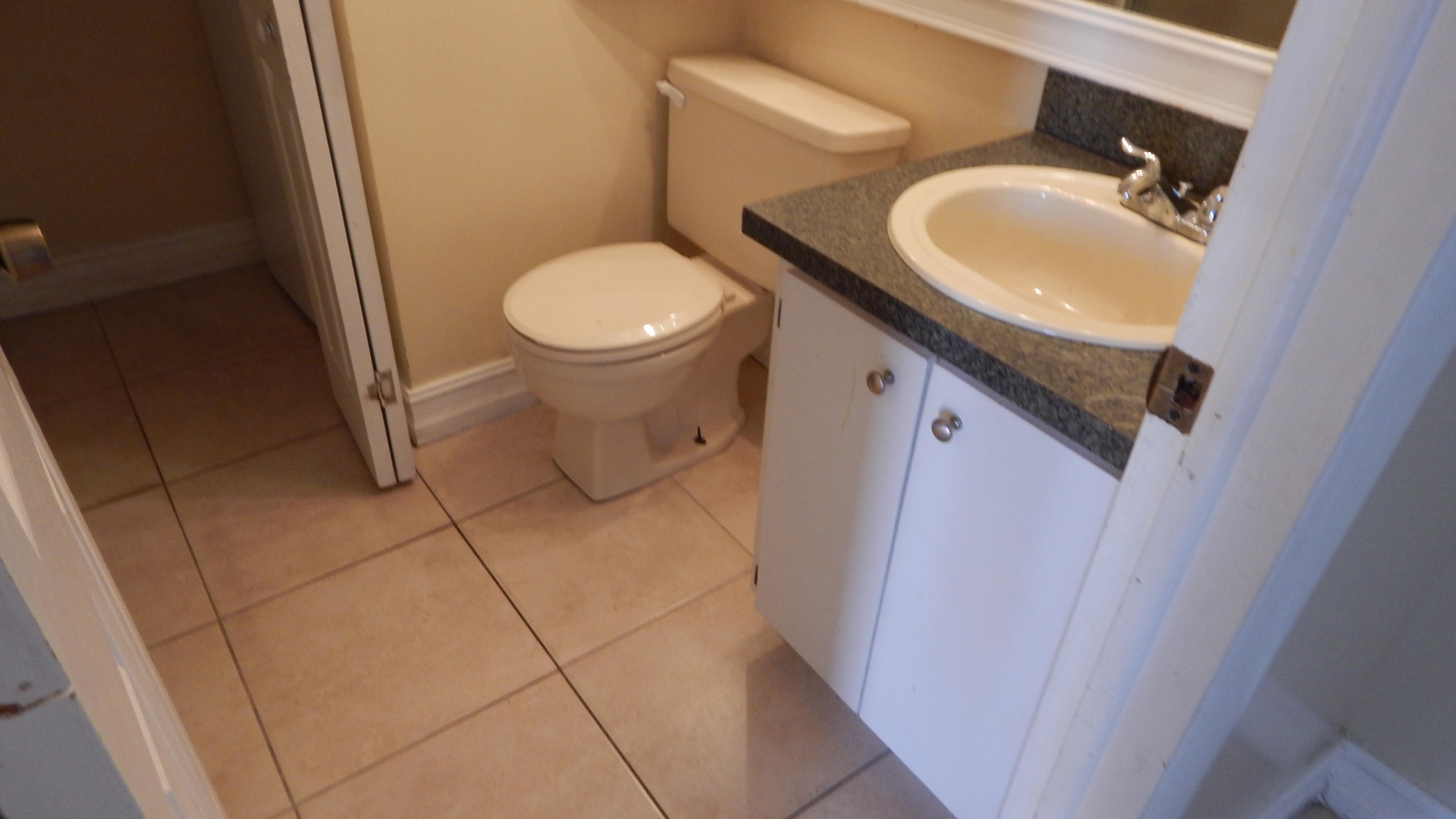22197 Boca Rancho Drive, Unit C Boca Raton, FL 33428 - Photo 3 of 16 Ground Floor Full Bath