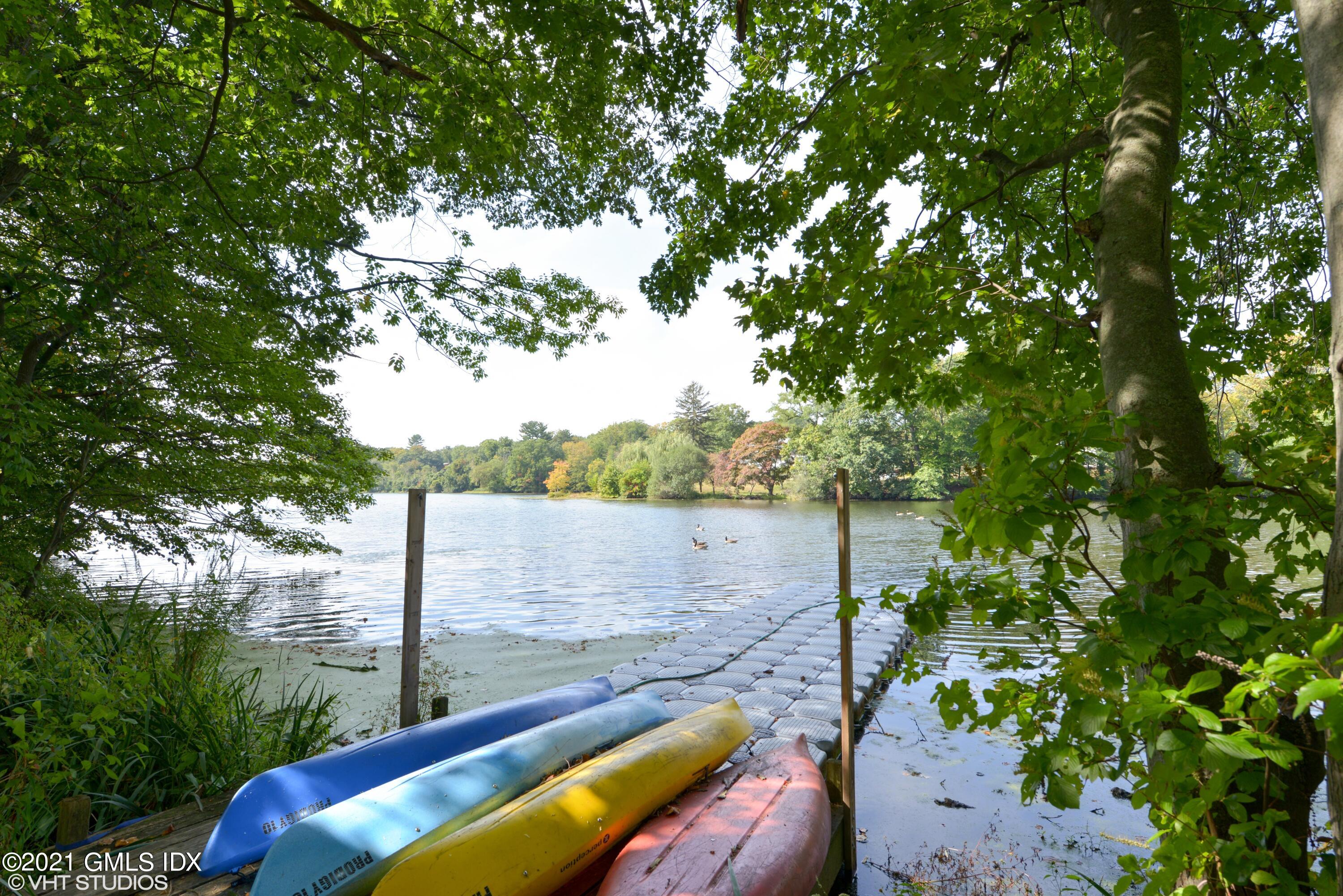 78 Long Meadow Road Riverside, CT 06878 - Photo 14 of 18 a view of a small yard