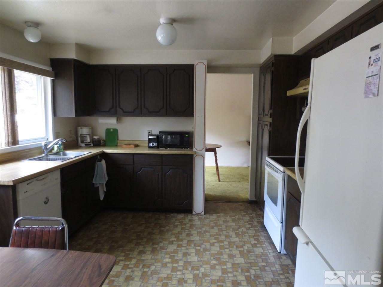4381 Rio Poco Road Reno, NV 89502 - Photo 4 of 13 Photo 4