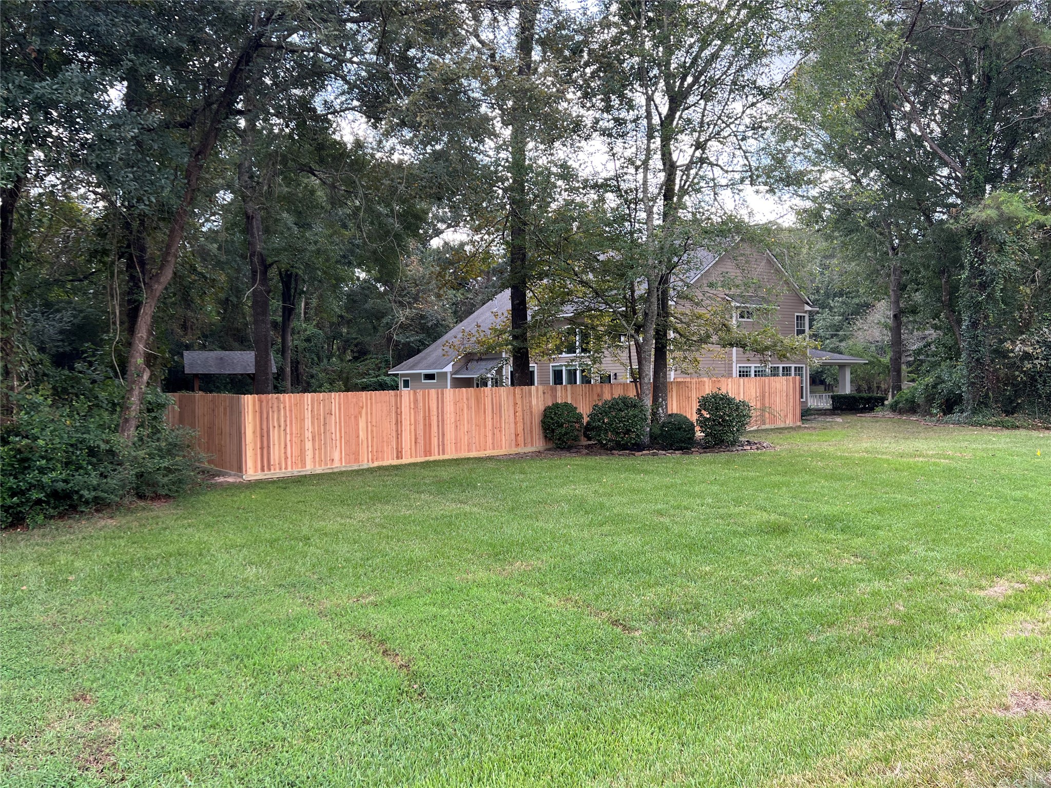 13225 Ridgewater Way Conroe, TX 77302 - Photo 39 of 41 Fenced Backyard for Privacy