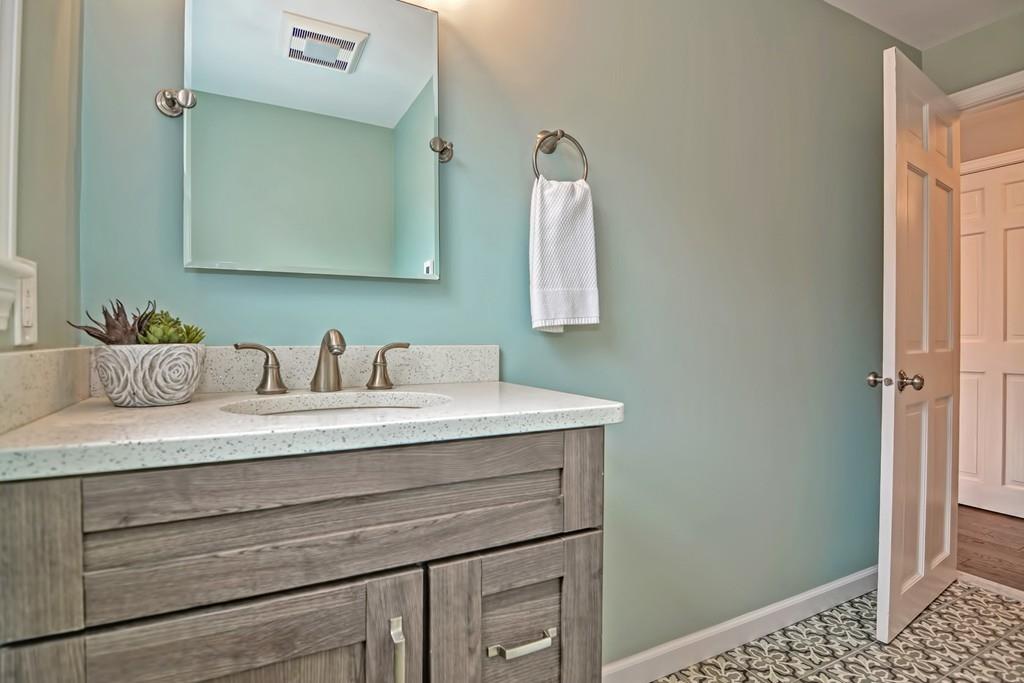 35 Barnstable Road Norfolk, MA 02056 - Photo 17 of 41 Gallery Image 17