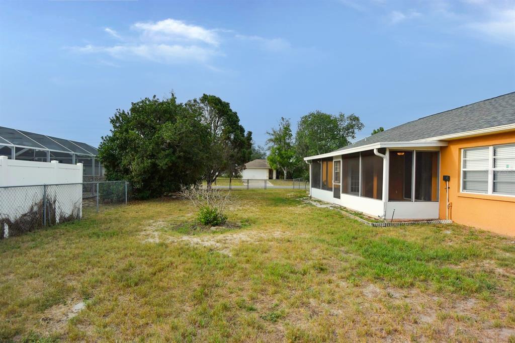 2339 Renton Lane Spring Hill, FL 34609 - Photo 32 of 35 Gallery Image 32
