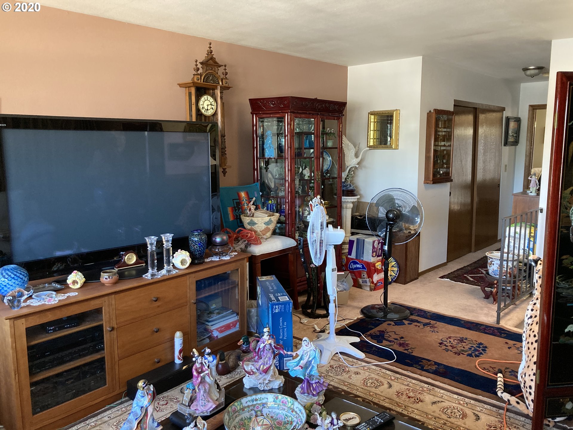 176 Northeast Bridgeton Road Portland, OR 97211 - Photo 5 of 21 Gallery Image 5