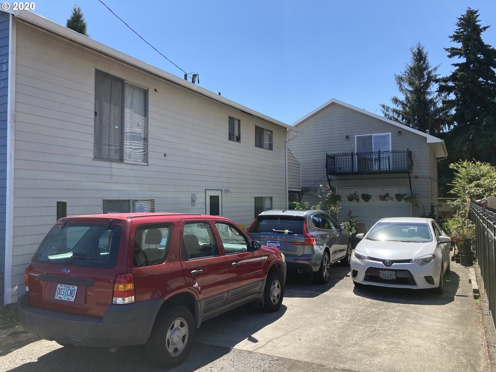 176 Northeast Bridgeton Road Portland, OR 97211 - Photo 8 of 21 Gallery Image 8