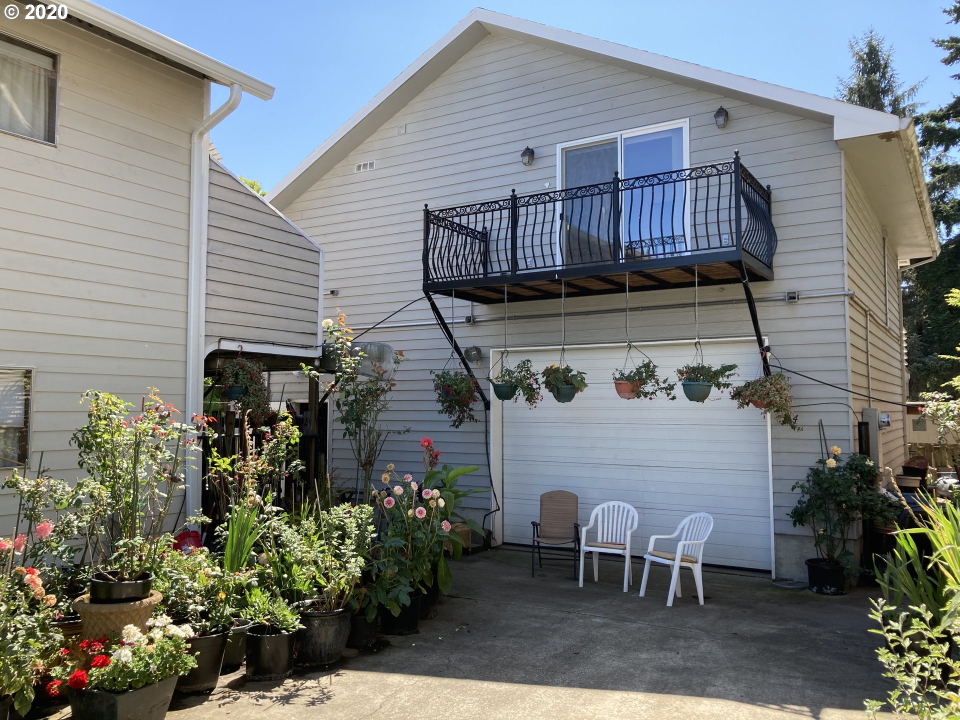 176 Northeast Bridgeton Road Portland, OR 97211 - Photo 9 of 21 Gallery Image 9