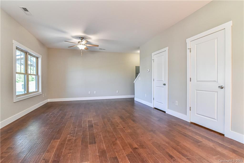 29 Wheeler Road, Unit 44 Weaverville, NC 28787 - Photo 5 of 24 Gallery Image 5