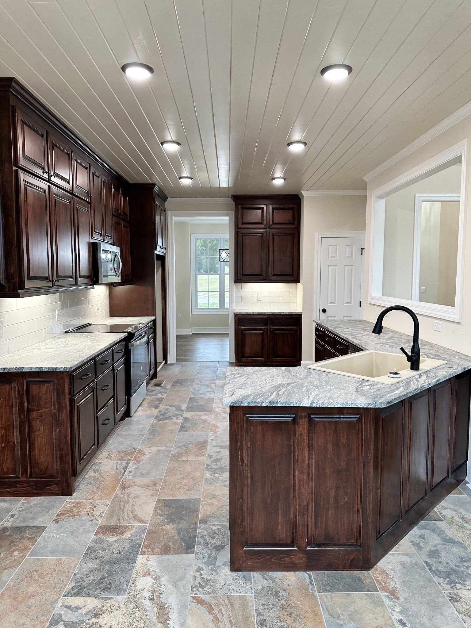209 Al Roman Road Pulaski, TN 38478 - Photo 11 of 36 Gallery Image 11