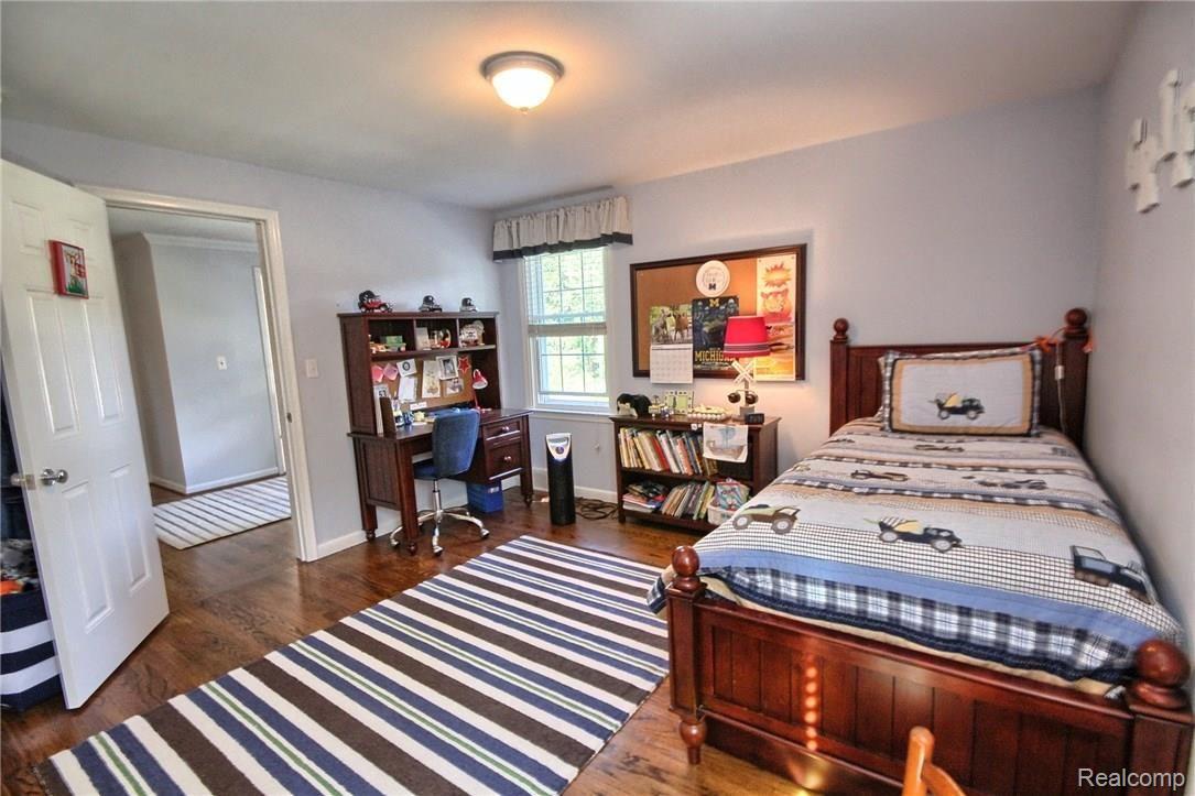 1014 Audubon Road Grosse Pointe, MI 48230 - Photo 23 of 27 2nd_Bedroom_2nd_View.jpg