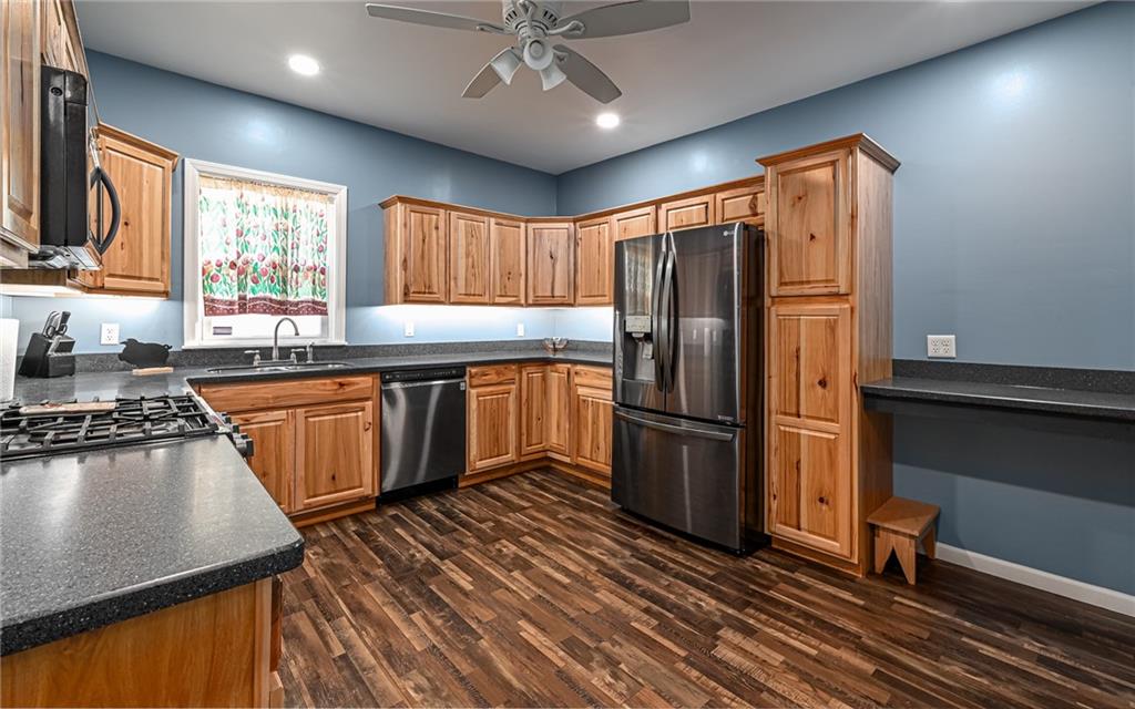 65 Courtney Street Pittsburgh, PA 15202 - Photo 5 of 20