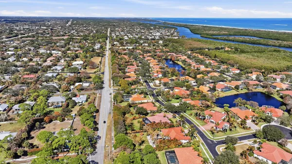 $1,599,000 | 9990 Southeast Osprey Pointe Drive, Hobe Sound, FL 33455